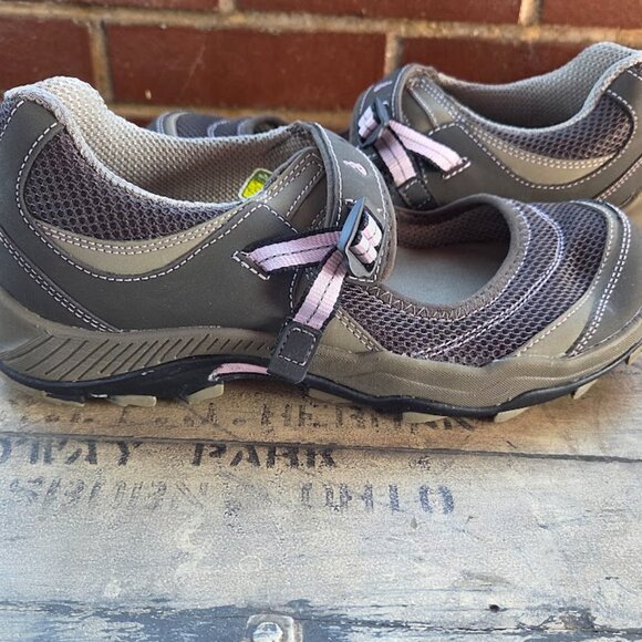 Ahnu Mary Jane Sandals Womens Sz 7.5 Slip on Gray  Pink/Purple Gorpcore Outdoor - Picture 10 of 14